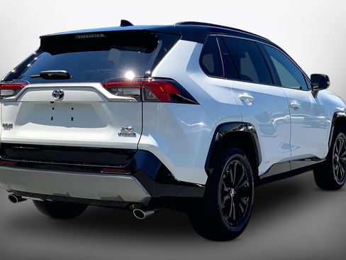 Used 2022 Toyota RAV4 XSE w/ XSE Grade Weather Package AWD/4WD image 14