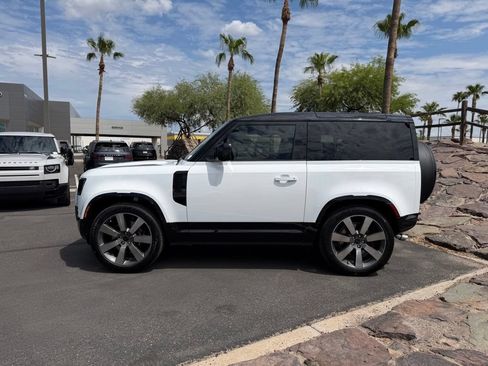 New 2026 Land Rover Defender 90 V8 AWD/4WD image 3