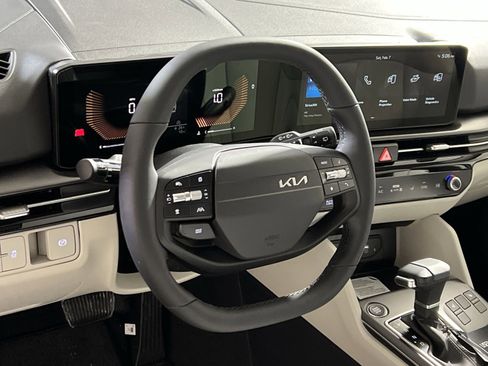 New 2026 Kia Sportage EX image 14