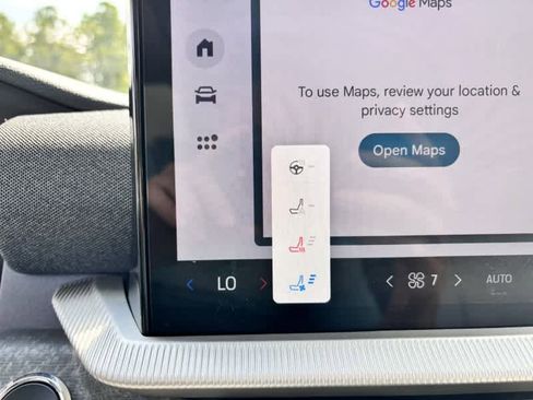 Used 2025 Ford Explorer Platinum w/ LUX Leather Package image 24