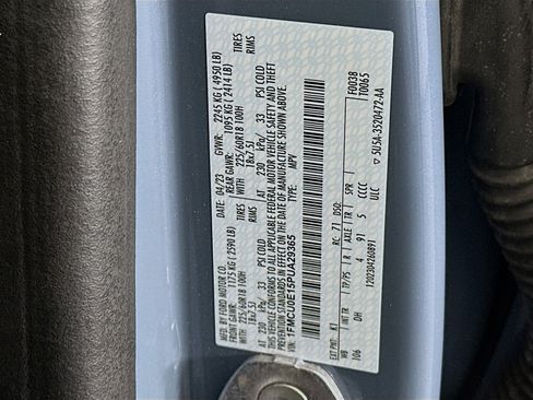 Used 2023 Ford Escape SE w/ PHEV Premium Package image 12