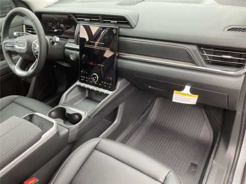 New 2026 GMC Terrain Denali w/ LPO, Floor Liner Package image 16