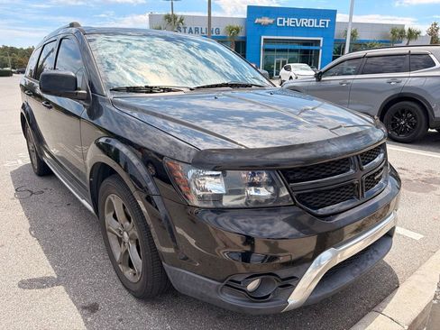 Used 2015 Dodge Journey Crossroad w/ Flexible Seating Group FWD image 2