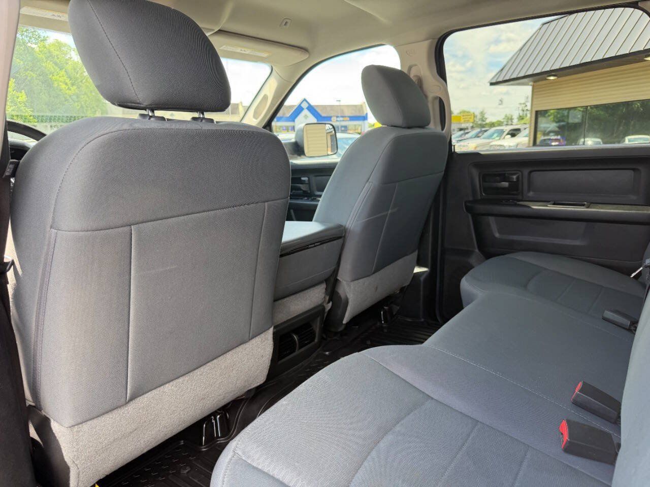 Used 2018 RAM 2500 Tradesman w/ Chrome Appearance Group AWD/4WD image 30