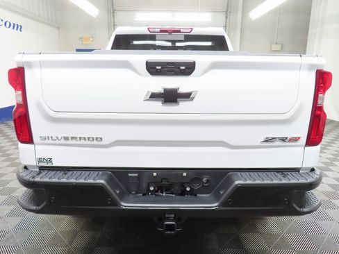Used 2023 Chevrolet Silverado 1500 ZR2 image 39