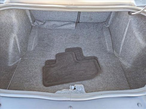 Used 2022 Dodge Challenger R/T w/ Driver Convenience Group image 6