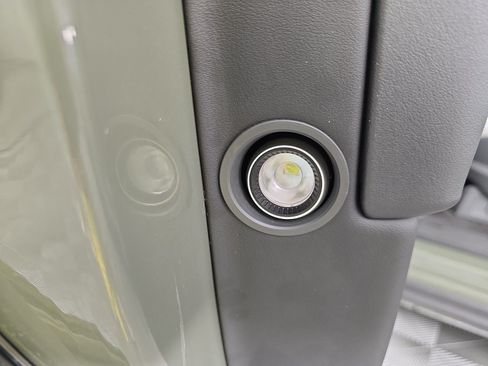 Used 2023 Rivian R1S Launch Edition AWD/4WD image 32