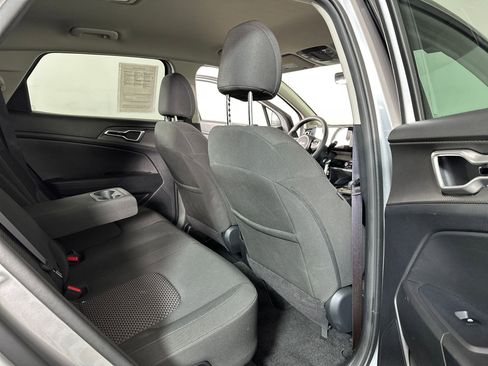 Used 2023 Kia Sportage LX image 36