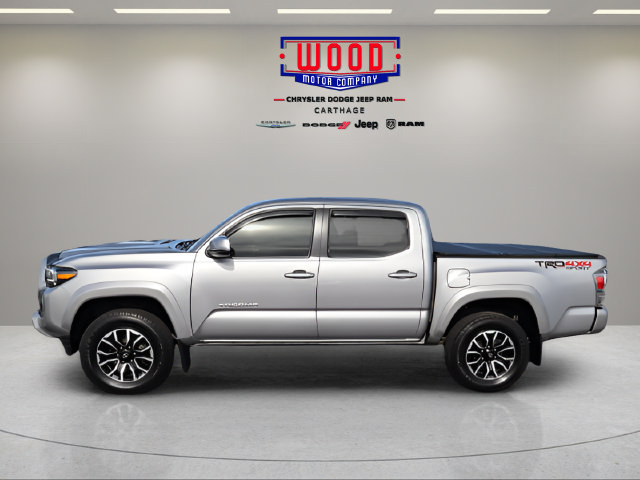 Used 2021 Toyota Tacoma TRD Sport w/ TRD Premium Sport Package AWD/4WD image 9