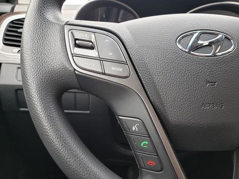 Used 2017 Hyundai Santa Fe Sport image 19