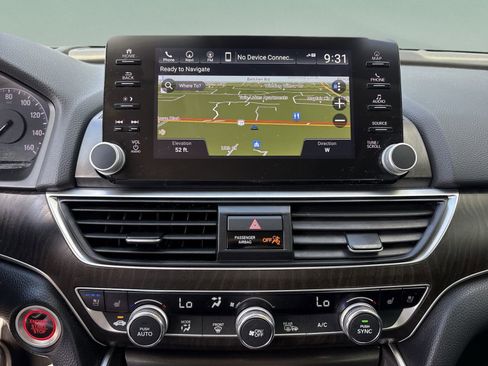 Used 2021 Honda Accord Touring image 23