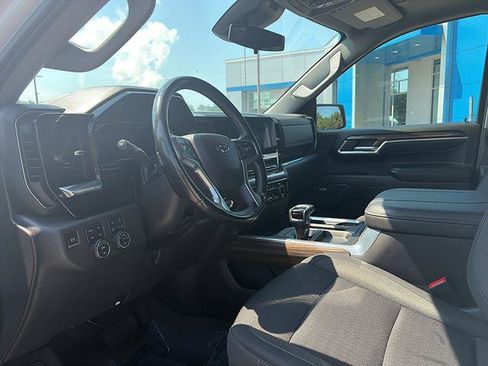 Used 2023 Chevrolet Silverado 1500 LT Trail Boss w/ Convenience Package II AWD/4WD image 11