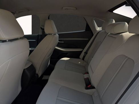 Used 2024 Hyundai Sonata SEL FWD image 9