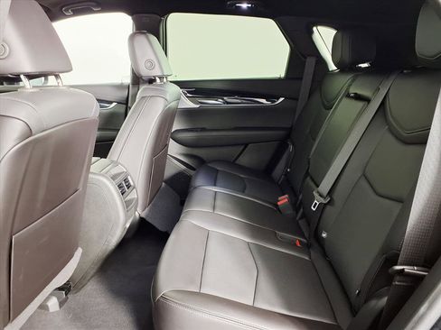 Certified 2025 Cadillac XT5 Premium Luxury image 13