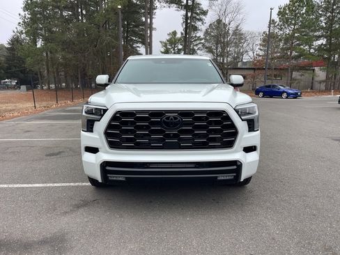 Used 2024 Toyota Sequoia Platinum image 4