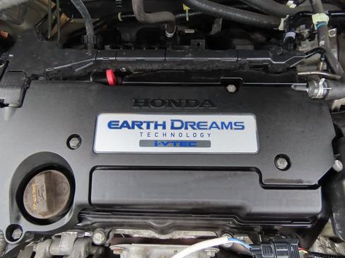 Used 2015 Honda CR-V LX image 10