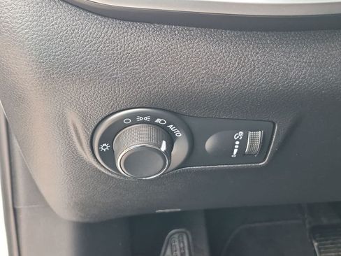 Used 2024 Jeep Compass Sport AWD/4WD image 17