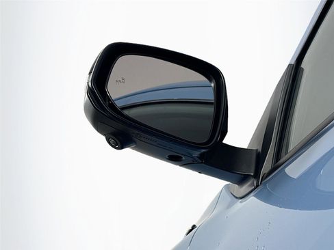 Certified 2025 Toyota 4Runner 4WD image 5