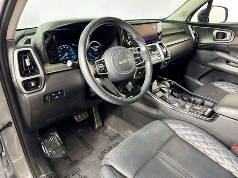 Used 2022 Kia Sorento SX FWD image 9