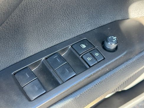 Used 2023 Toyota Camry LE image 29