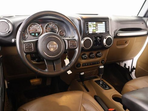 Used 2015 Jeep Wrangler Unlimited Sahara w/ Connectivity Group image 2