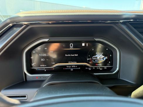 Used 2025 GMC Sierra 2500 AT4 image 10