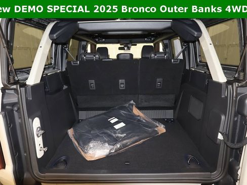 New 2025 Ford Bronco Outer Banks image 29