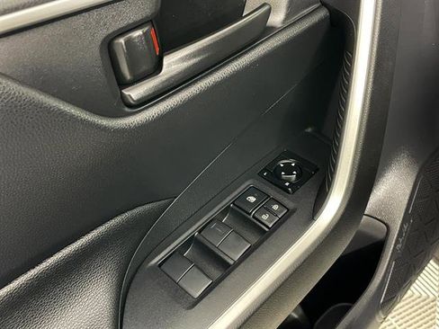 Certified 2021 Toyota RAV4 SE image 19