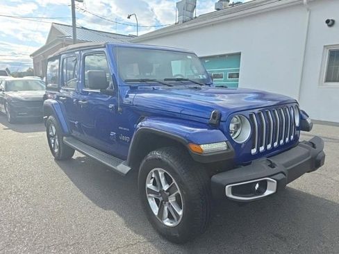 Used 2020 Jeep Wrangler Unlimited Sahara AWD/4WD image 3