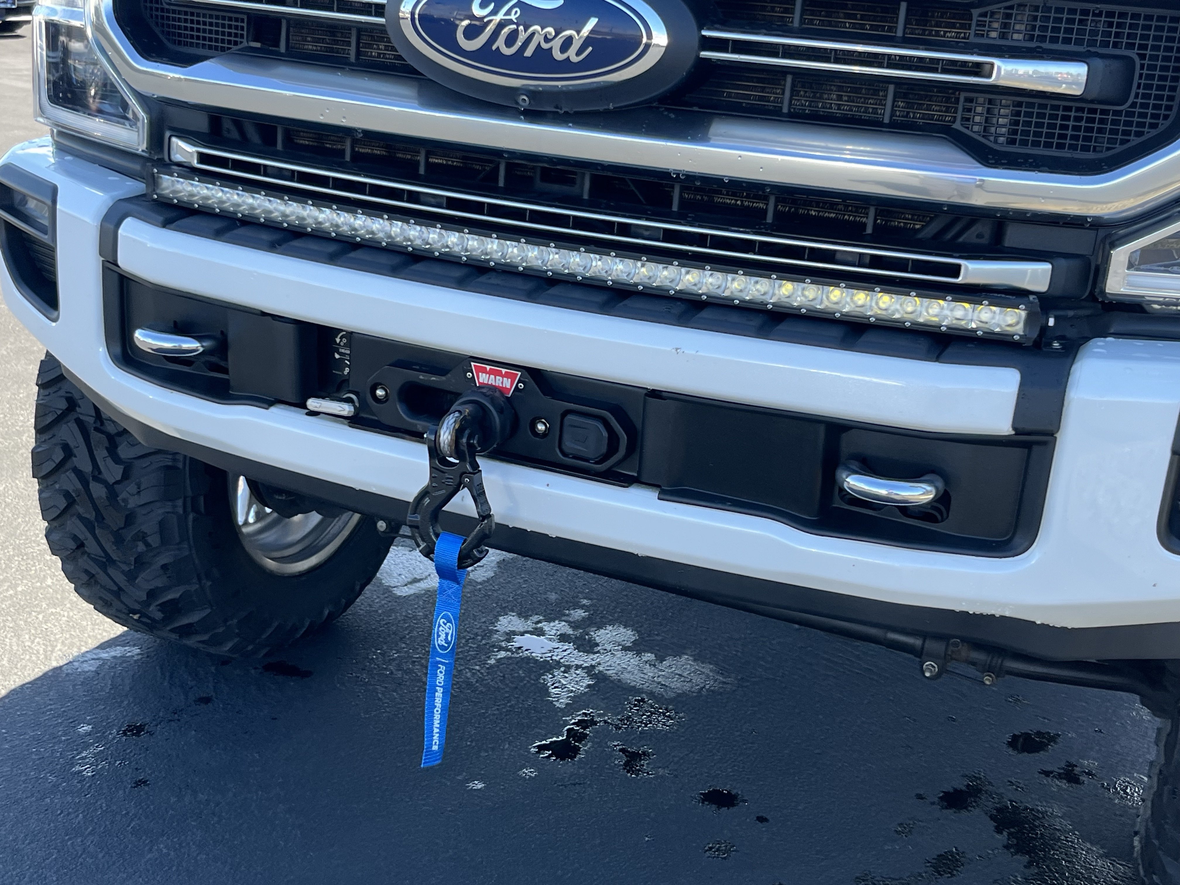 Used 2022 Ford F350 Platinum w/ FX4 Off-Road Package AWD/4WD image 7