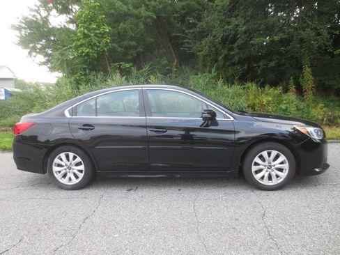 Used 2016 Subaru Legacy 2.5i Premium AWD/4WD image 11