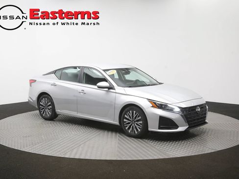 Used 2023 Nissan Altima 2.5 SV FWD image 47