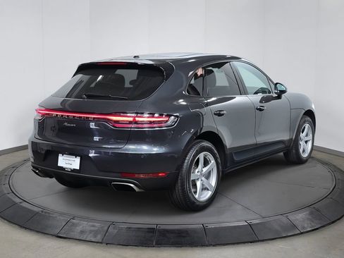 Certified 2019 Porsche Macan image 7
