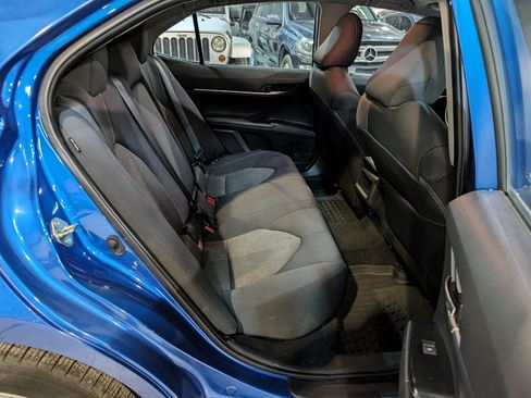 Used 2020 Toyota Camry LE FWD image 22