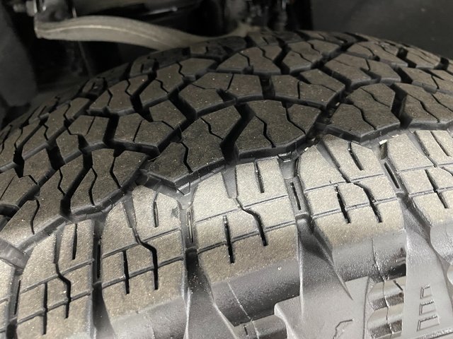 Used 2024 Chevrolet Silverado 1500 LT AWD/4WD image 8