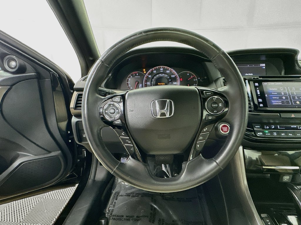 Used 2016 Honda Accord Touring image 13