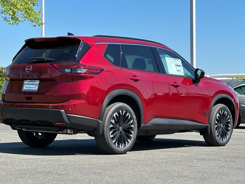 New 2026 Nissan Rogue Dark Armor image 4