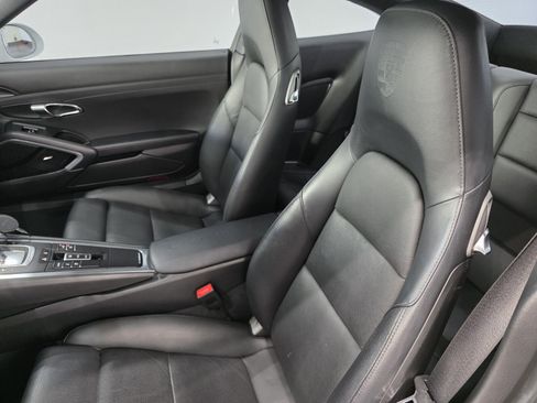 Used 2016 Porsche 911 Carrera 4S image 8