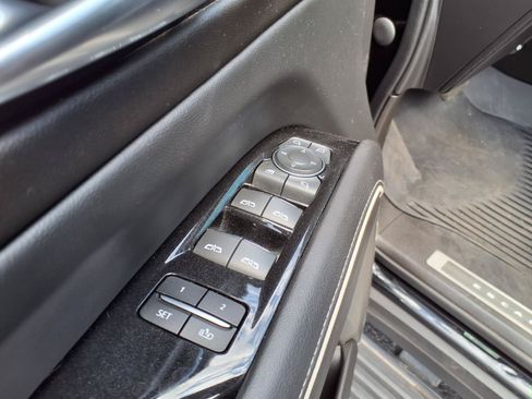 Used 2021 Cadillac Escalade ESV Sport w/ Driver Assist Tech Package AWD/4WD image 21