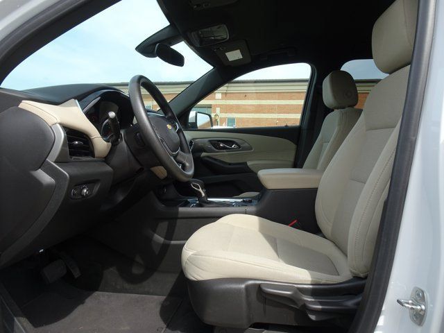 Used 2024 Chevrolet Traverse LS w/ Safety Package FWD image 11