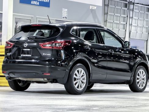 Used 2022 Nissan Rogue Sport SV w/ Technology Package AWD/4WD image 8