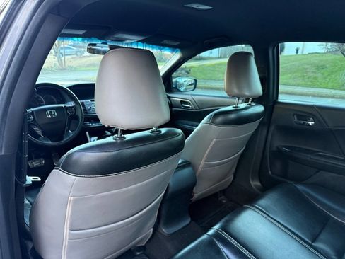 Used 2016 Honda Accord Sport image 22