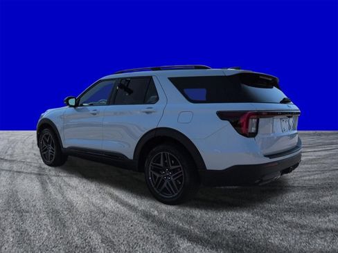 New 2026 Ford Explorer ST-Line w/ ST-Line Street Pack AWD/4WD image 6