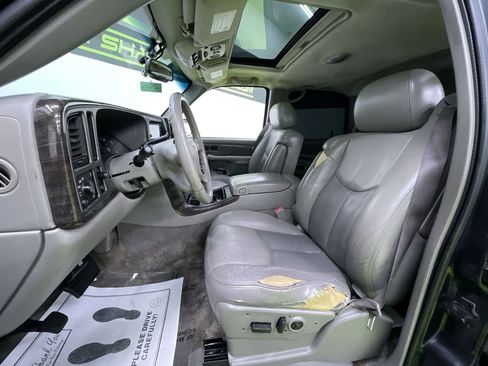 Used 2003 GMC Yukon Denali image 17