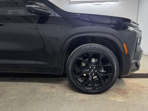 Used 2024 Chevrolet Traverse RS w/ LPO, Floor Liner Package AWD/4WD image 11