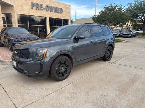 Certified 2022 Kia Telluride SX w/ SX Prestige Package AWD/4WD image 2