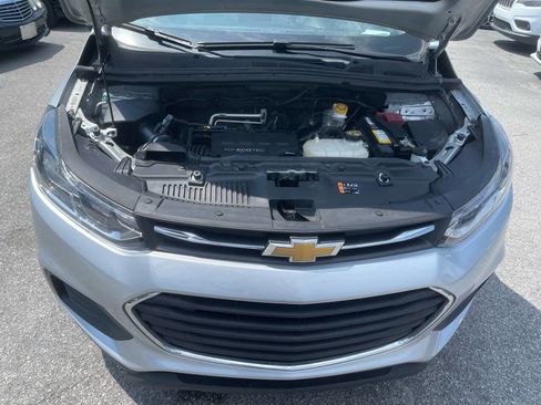 Used 2020 Chevrolet Trax LS w/ Tint and Cruise Package FWD image 30