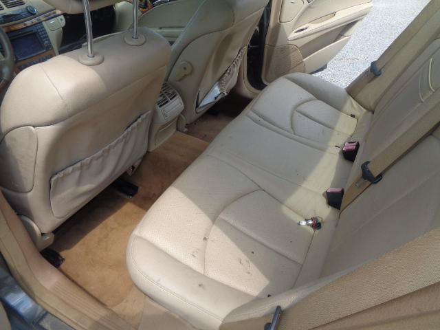 Used 2009 Mercedes-Benz E 350 4MATIC Sedan image 19