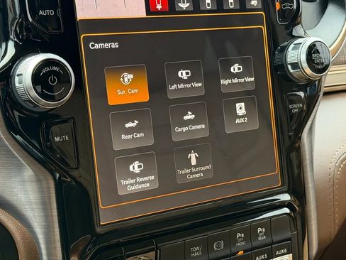 Used 2022 RAM 3500 Limited AWD/4WD image 57