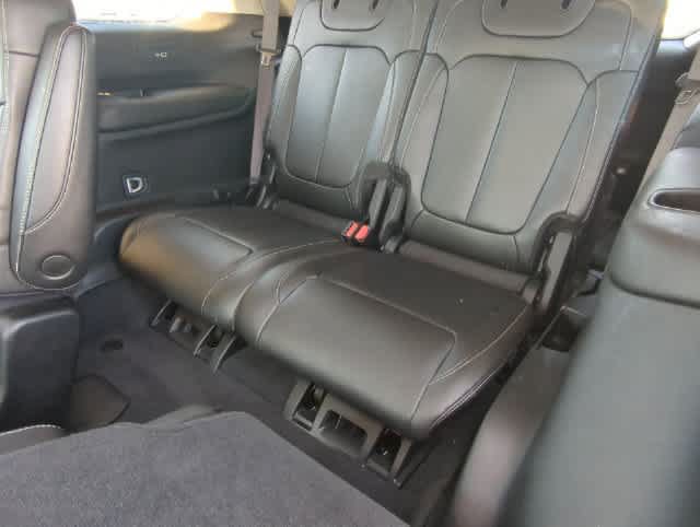 Used 2023 Jeep Grand Cherokee L Limited AWD/4WD image 20